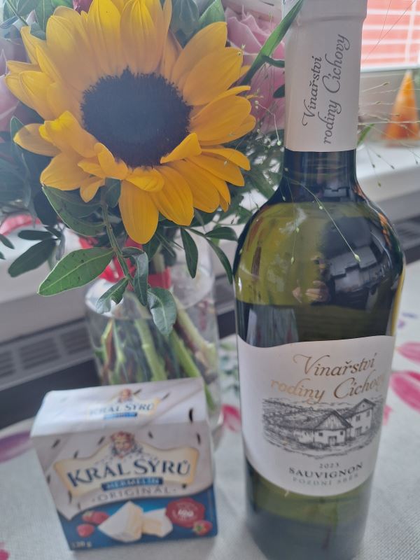 Vino-Cicha-a-hemelin